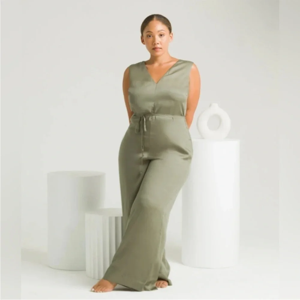 Ettitude Satin Jumpsuit Eco Bamboo Size L In Moss Green